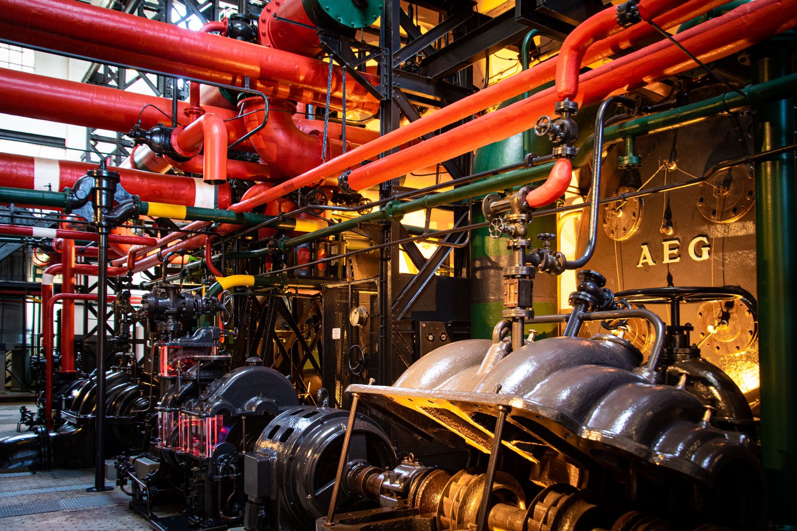 Industrial machinery and pipework